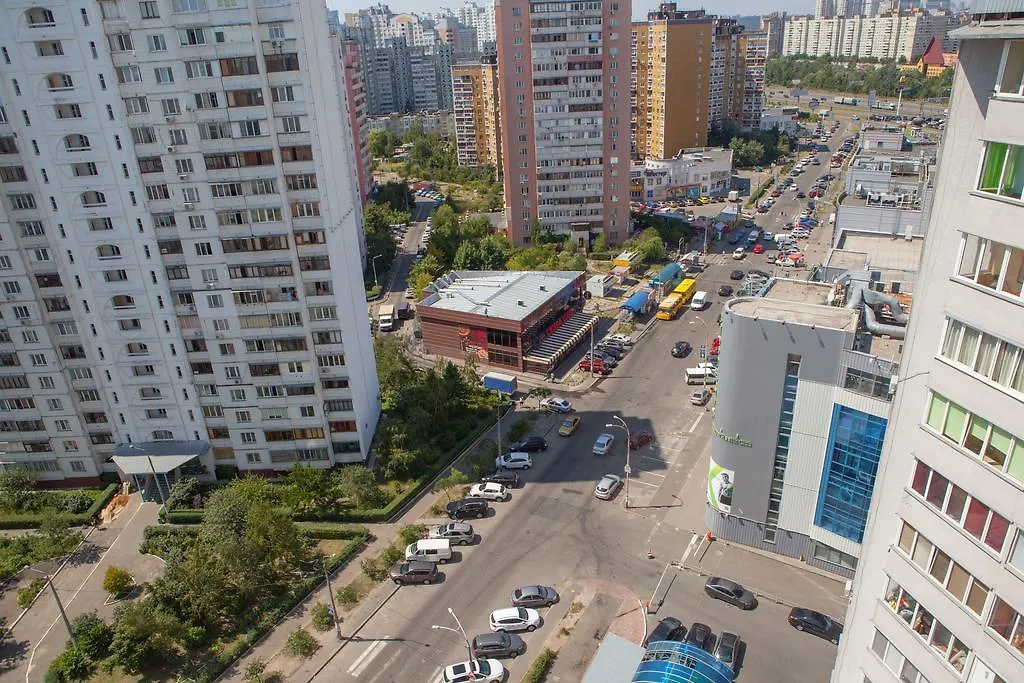 Apartment In 2 Min From Poznyaky Metro Station Kyiv Ukraine