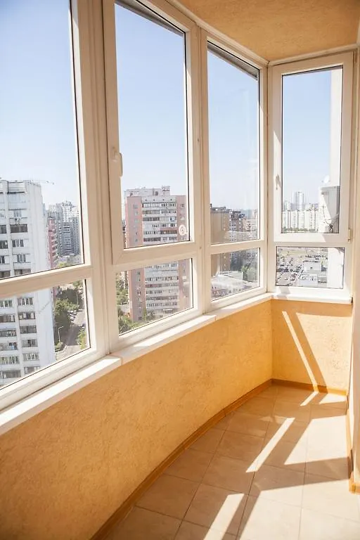 Apartment In 2 Min From Poznyaky Metro Station Kyiv Ukraine