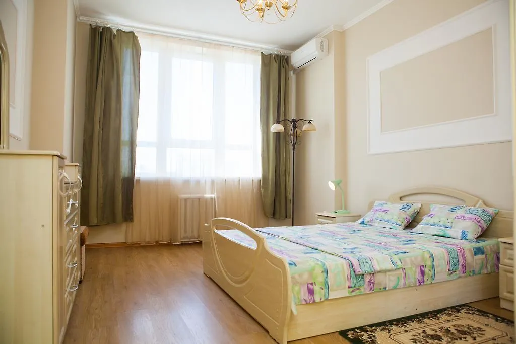 Apartment In 2 Min From Poznyaky Metro Station Kyiv