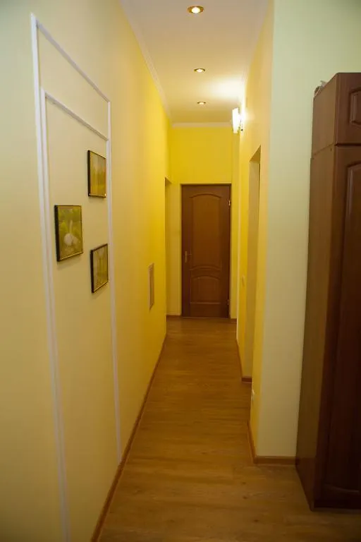 Apartment In 2 Min From Poznyaky Metro Station Kyiv