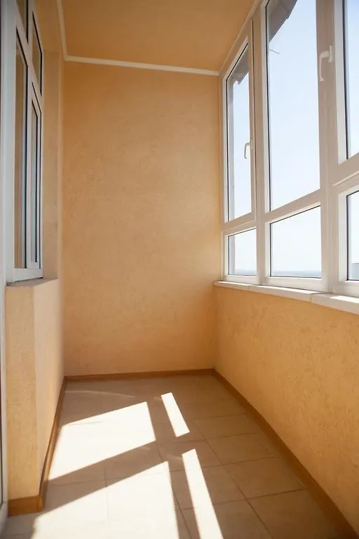 Apartment In 2 Min From Poznyaky Metro Station Kyiv 0*,